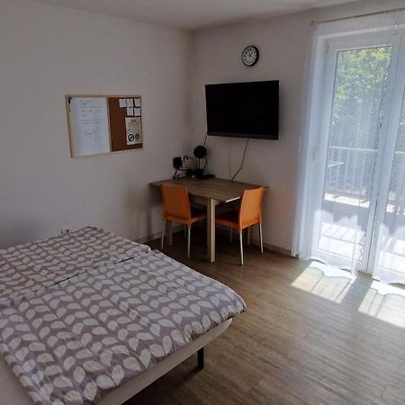 Daisy Apartment Айдовшчина Экстерьер фото